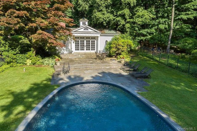 77 Oregon Road, Bedford Corners, NY 10549