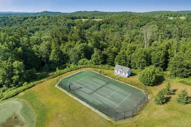 77 Oregon Road, Bedford Corners, NY 10549