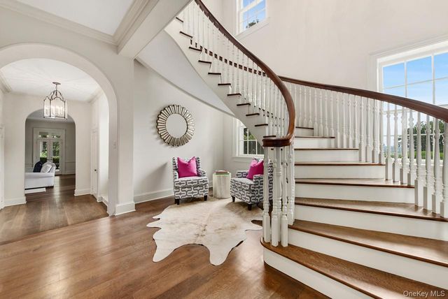 77 Oregon Road, Bedford Corners, NY 10549