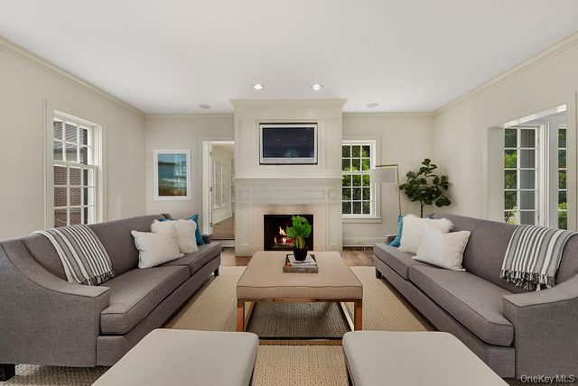 77 Oregon Road, Bedford Corners, NY 10549