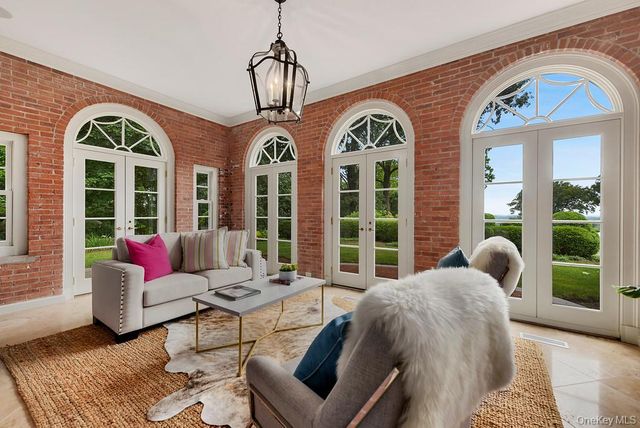 77 Oregon Road, Bedford Corners, NY 10549