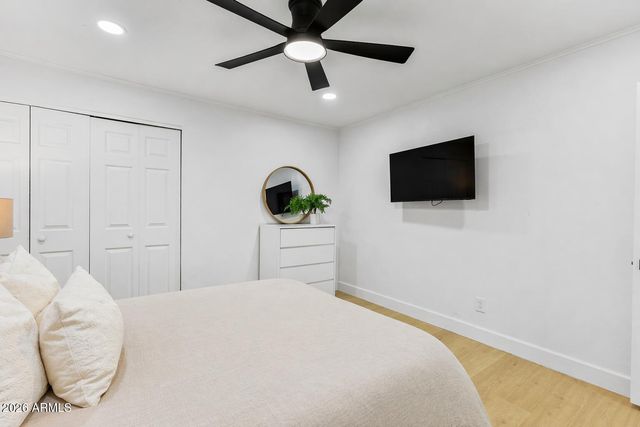 8537 E JACKRABBIT Road, Scottsdale, AZ 85250