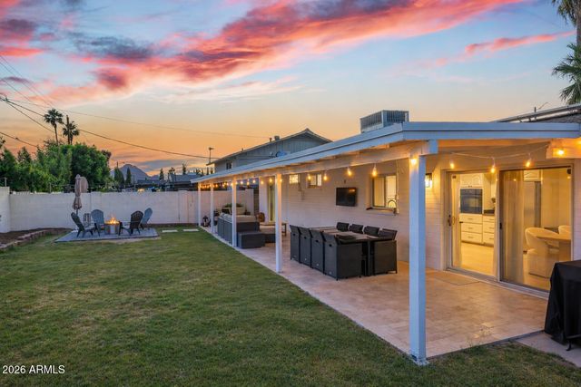 8537 E JACKRABBIT Road, Scottsdale, AZ 85250