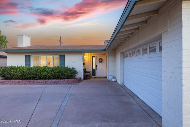 8537 E JACKRABBIT Road, Scottsdale, AZ 85250