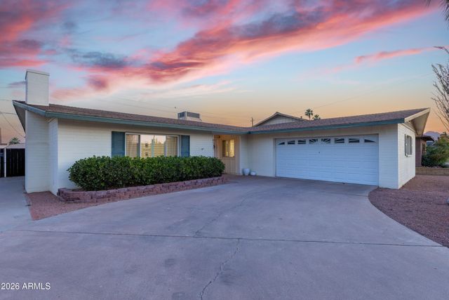 8537 E JACKRABBIT Road, Scottsdale, AZ 85250