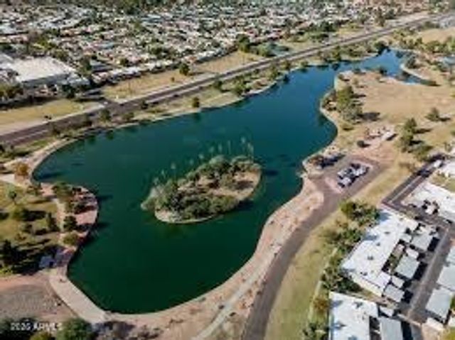 8537 E JACKRABBIT Road, Scottsdale, AZ 85250