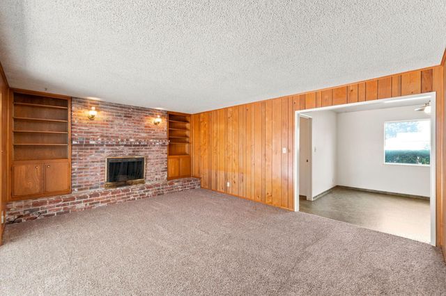6354 N 11th Street, Fresno, CA 93710