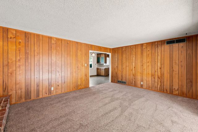 6354 N 11th Street, Fresno, CA 93710