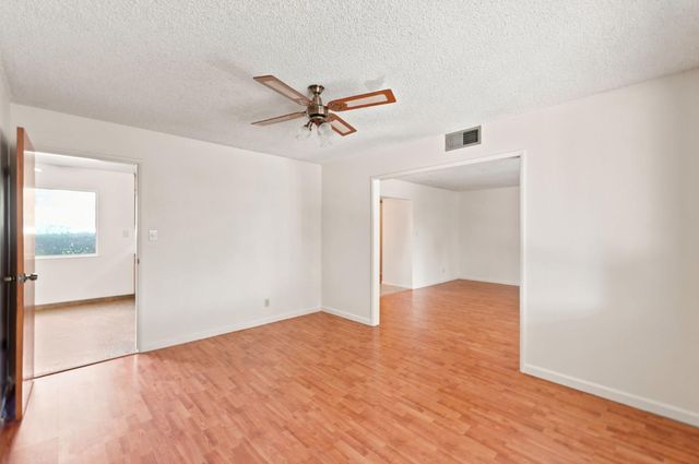 6354 N 11th Street, Fresno, CA 93710