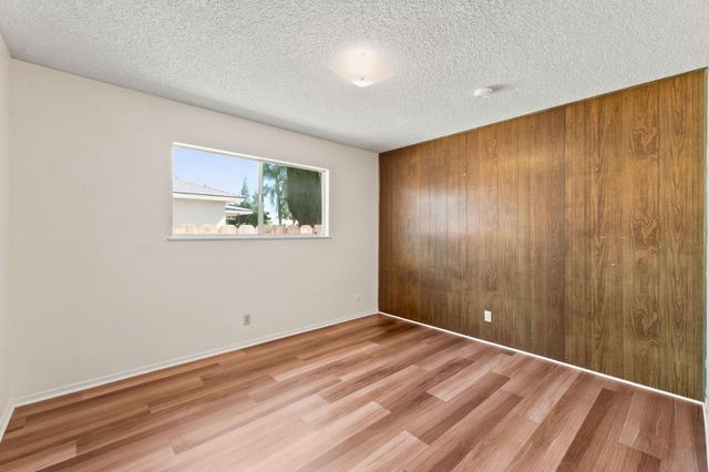 6354 N 11th Street, Fresno, CA 93710