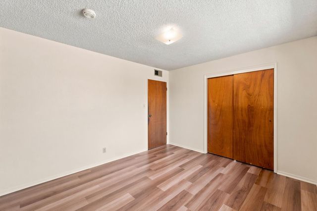 6354 N 11th Street, Fresno, CA 93710