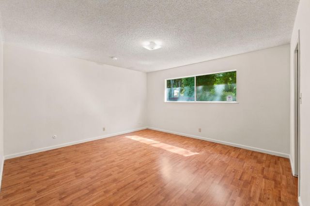 6354 N 11th Street, Fresno, CA 93710