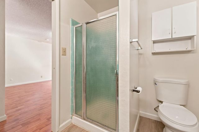 6354 N 11th Street, Fresno, CA 93710
