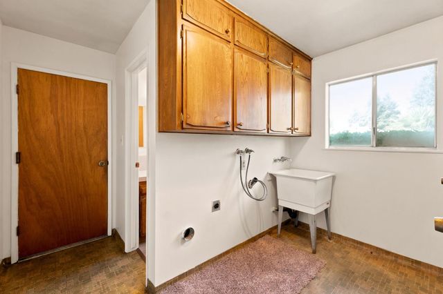 6354 N 11th Street, Fresno, CA 93710