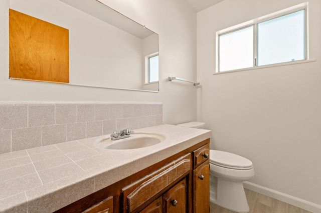 6354 N 11th Street, Fresno, CA 93710