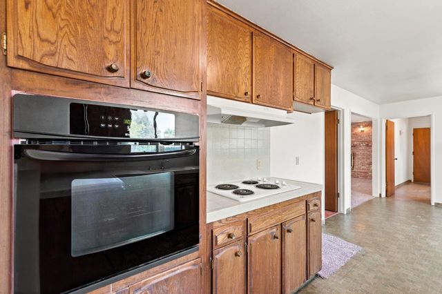 6354 N 11th Street, Fresno, CA 93710
