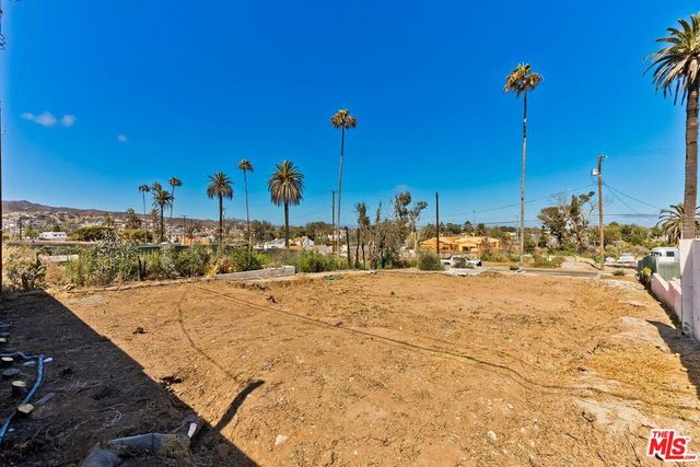 625 Swarthmore Avenue, Pacific Palisades, CA 90272
