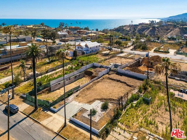 625 Swarthmore Avenue, Pacific Palisades, CA 90272