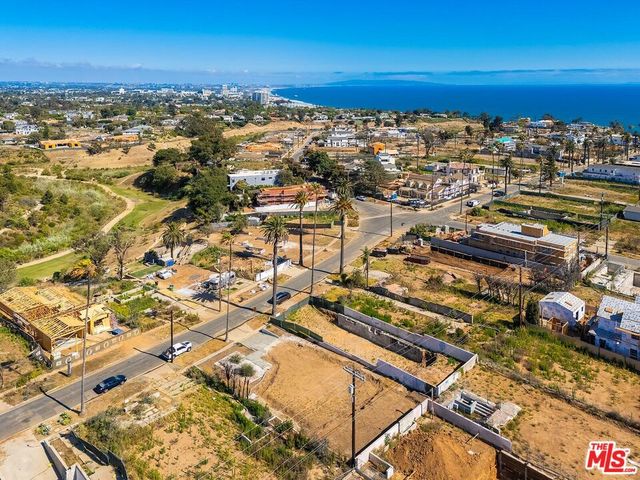 625 Swarthmore Avenue, Pacific Palisades, CA 90272