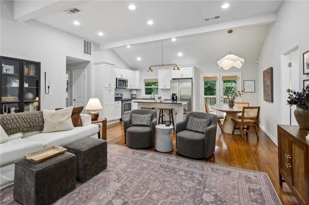 2093 Garden Circle, Decatur, GA 30032