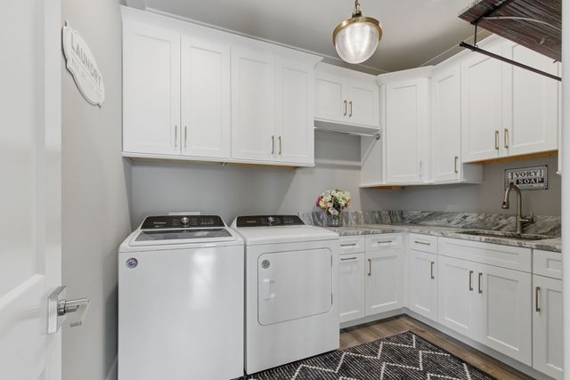 250 Bower Ct, Lenoir City, TN 37772