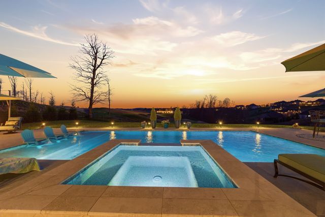 250 Bower Ct, Lenoir City, TN 37772