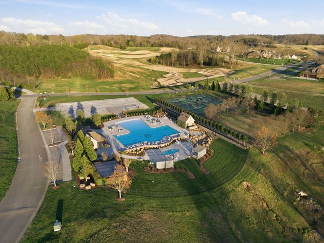 250 Bower Ct, Lenoir City, TN 37772