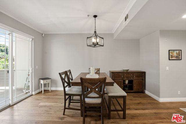 1426 N Laurel Avenue 110, West Hollywood, CA 90046