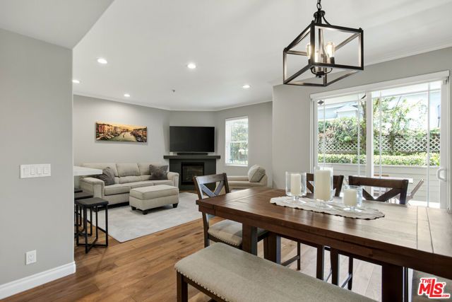 1426 N Laurel Avenue 110, West Hollywood, CA 90046