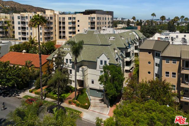 1426 N Laurel Avenue 110, West Hollywood, CA 90046