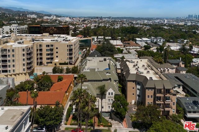 1426 N Laurel Avenue 110, West Hollywood, CA 90046