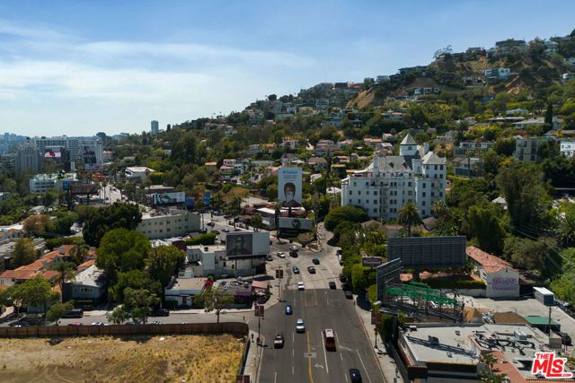 1426 N Laurel Avenue 110, West Hollywood, CA 90046
