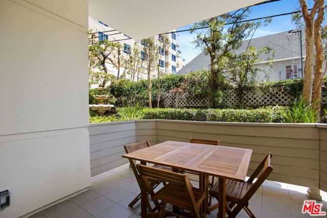 1426 N Laurel Avenue 110, West Hollywood, CA 90046