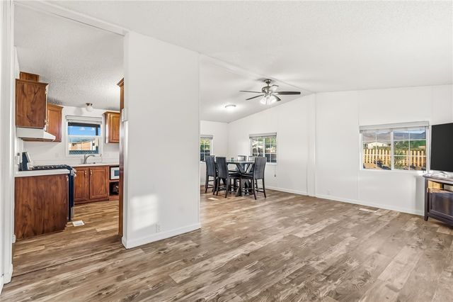 459 S Hano Road, Golden Valley, AZ 86413