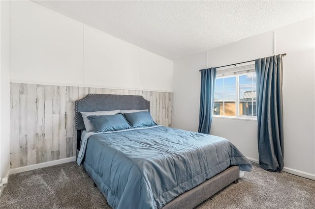 459 S Hano Road, Golden Valley, AZ 86413