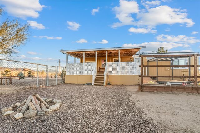 459 S Hano Road, Golden Valley, AZ 86413