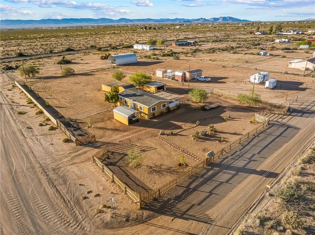 459 S Hano Road, Golden Valley, AZ 86413