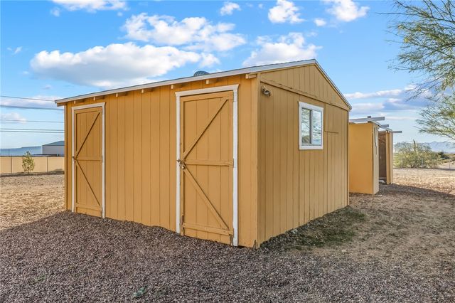 459 S Hano Road, Golden Valley, AZ 86413