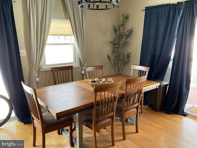 302 VIHO CT, Pocono Lake, PA 18347