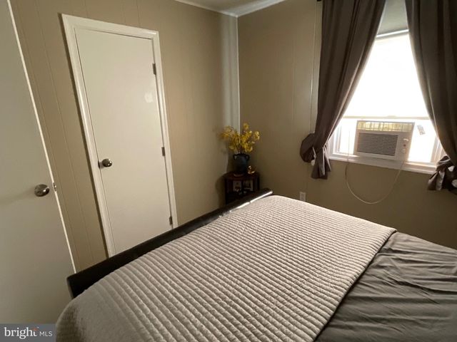 302 VIHO CT, Pocono Lake, PA 18347