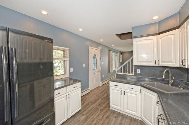 69 Slate Lane, Levittown, NY 11756