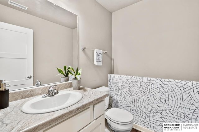 16520 Weber Street, Bennington, NE 68007