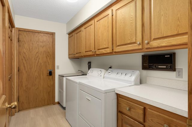 3535 Rosewood Lane N, Plymouth, MN 55441