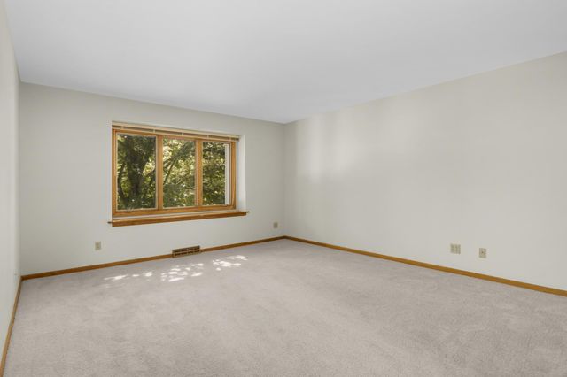 3535 Rosewood Lane N, Plymouth, MN 55441
