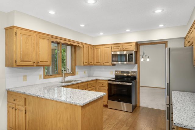 3535 Rosewood Lane N, Plymouth, MN 55441