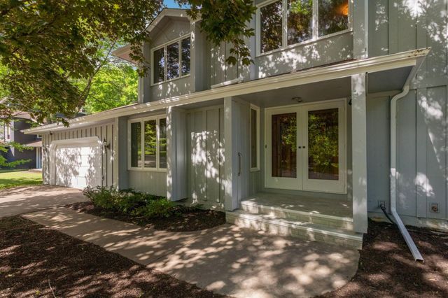 3535 Rosewood Lane N, Plymouth, MN 55441