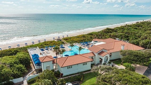 5060 Harmony Circle 105, Vero Beach, FL 32967