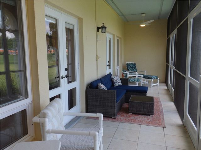 5060 Harmony Circle 105, Vero Beach, FL 32967