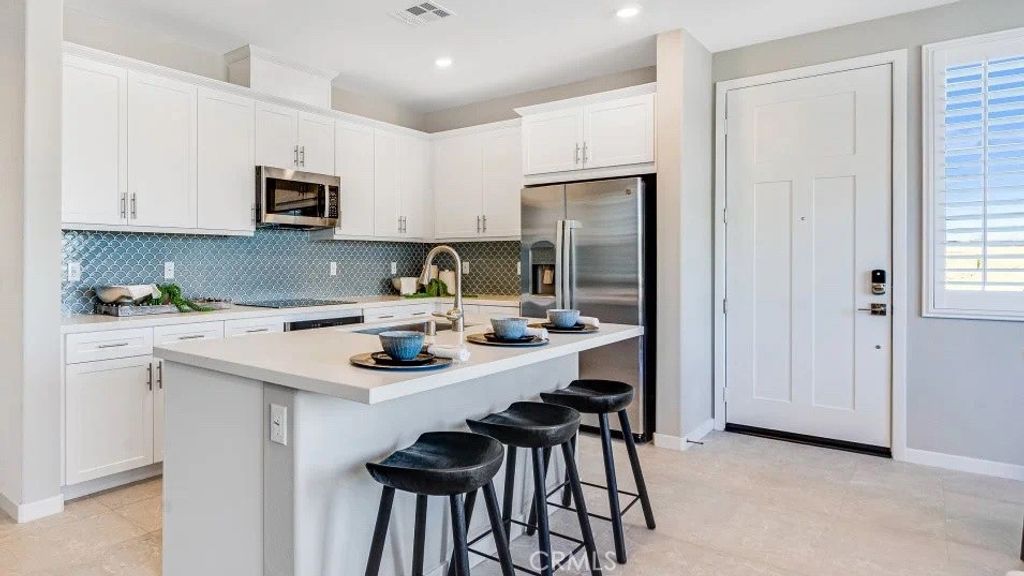 2803 E Amberley Privado, Ontario, CA 91762