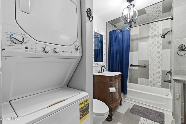 56 Henry Street, Saratoga Springs, NY 12866